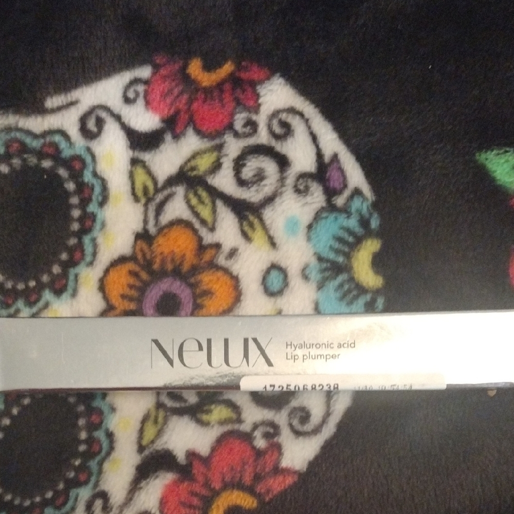 NUX Hyaluronic Acid Lip Plumper - Clear